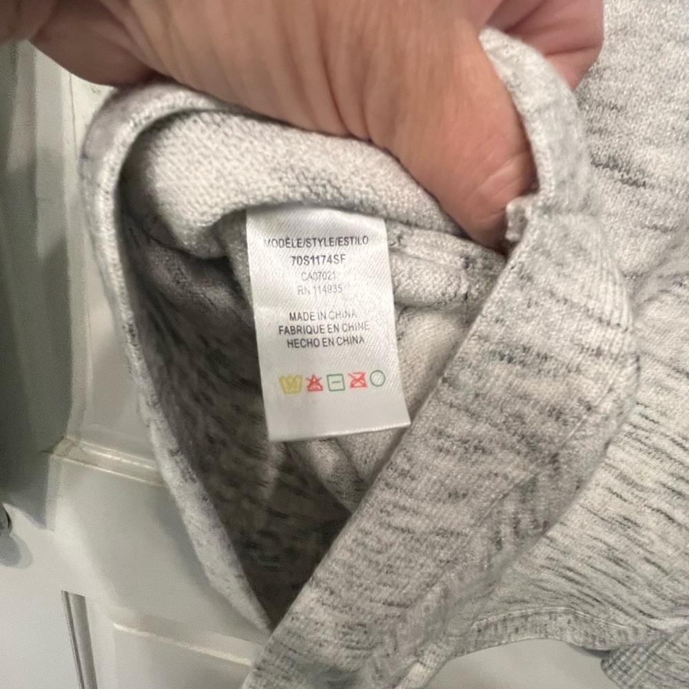 EUC! RD Style's McKinley Ribbed Detail Sweater Women's Gray L/S Top Size Large - Picture 5 of 10